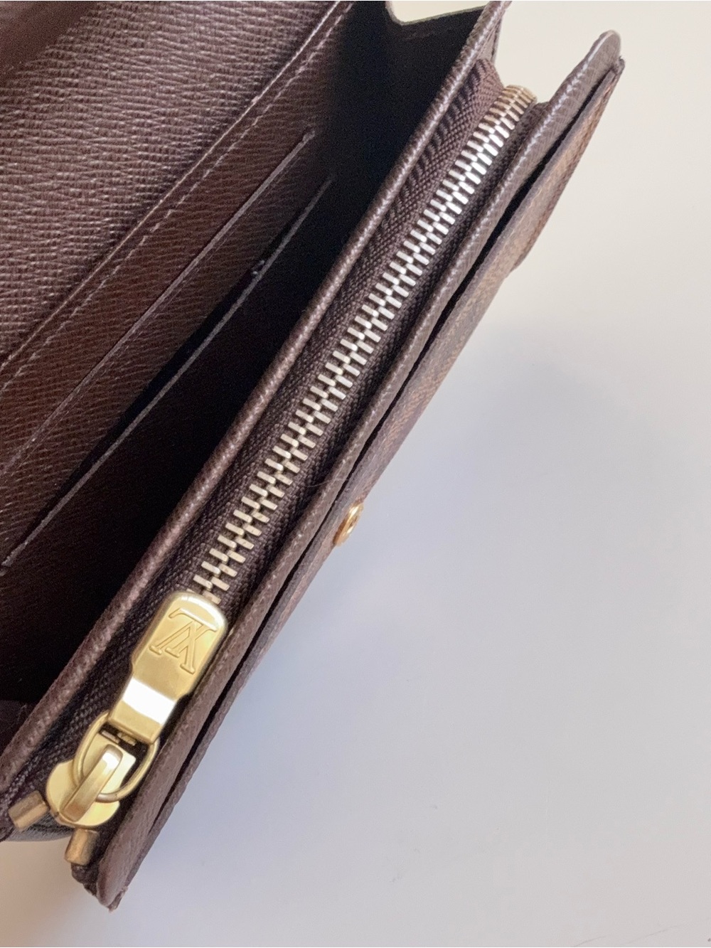 Louis Vuitton Damier Ebene Tresor Wallet Full Set - Picture 7 of 13